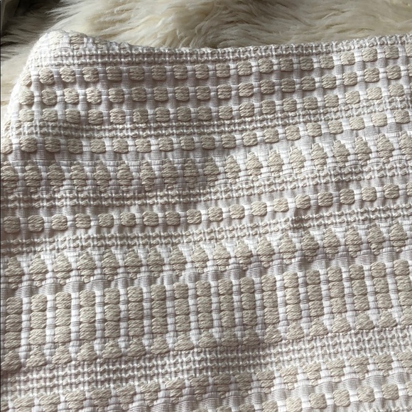 CREME & WHITE WOVEN SKIRT - Picture 2 of 6